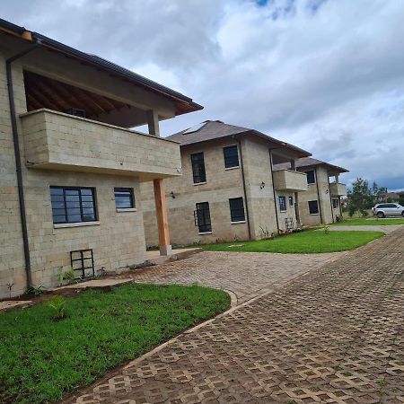 The Landing Nanyuki Cottages ภายนอก รูปภาพ
