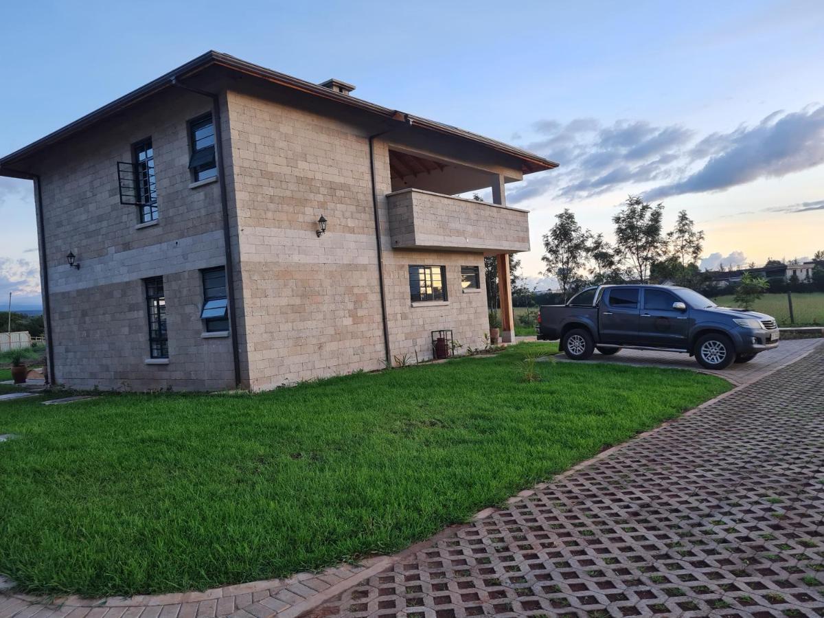 The Landing Nanyuki Cottages ภายนอก รูปภาพ