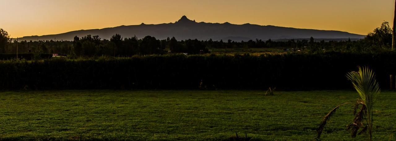 The Landing Nanyuki Cottages ภายนอก รูปภาพ