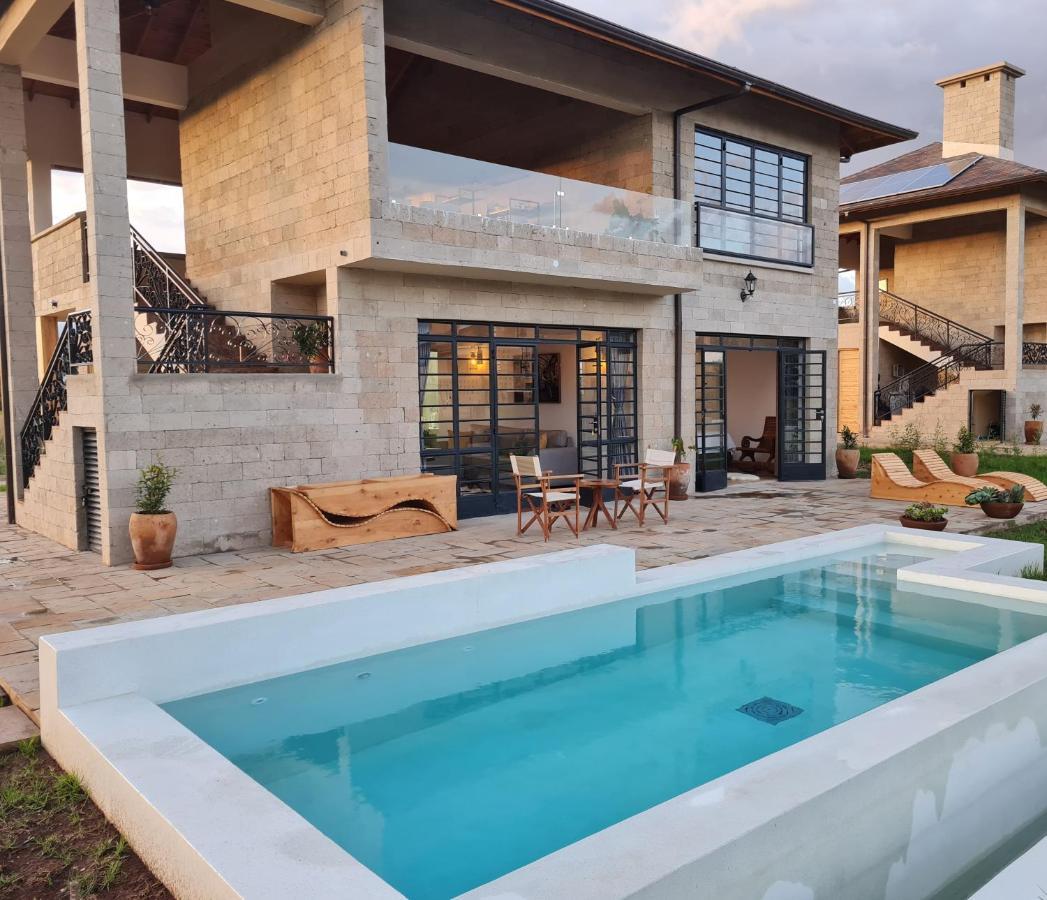The Landing Nanyuki Cottages ภายนอก รูปภาพ