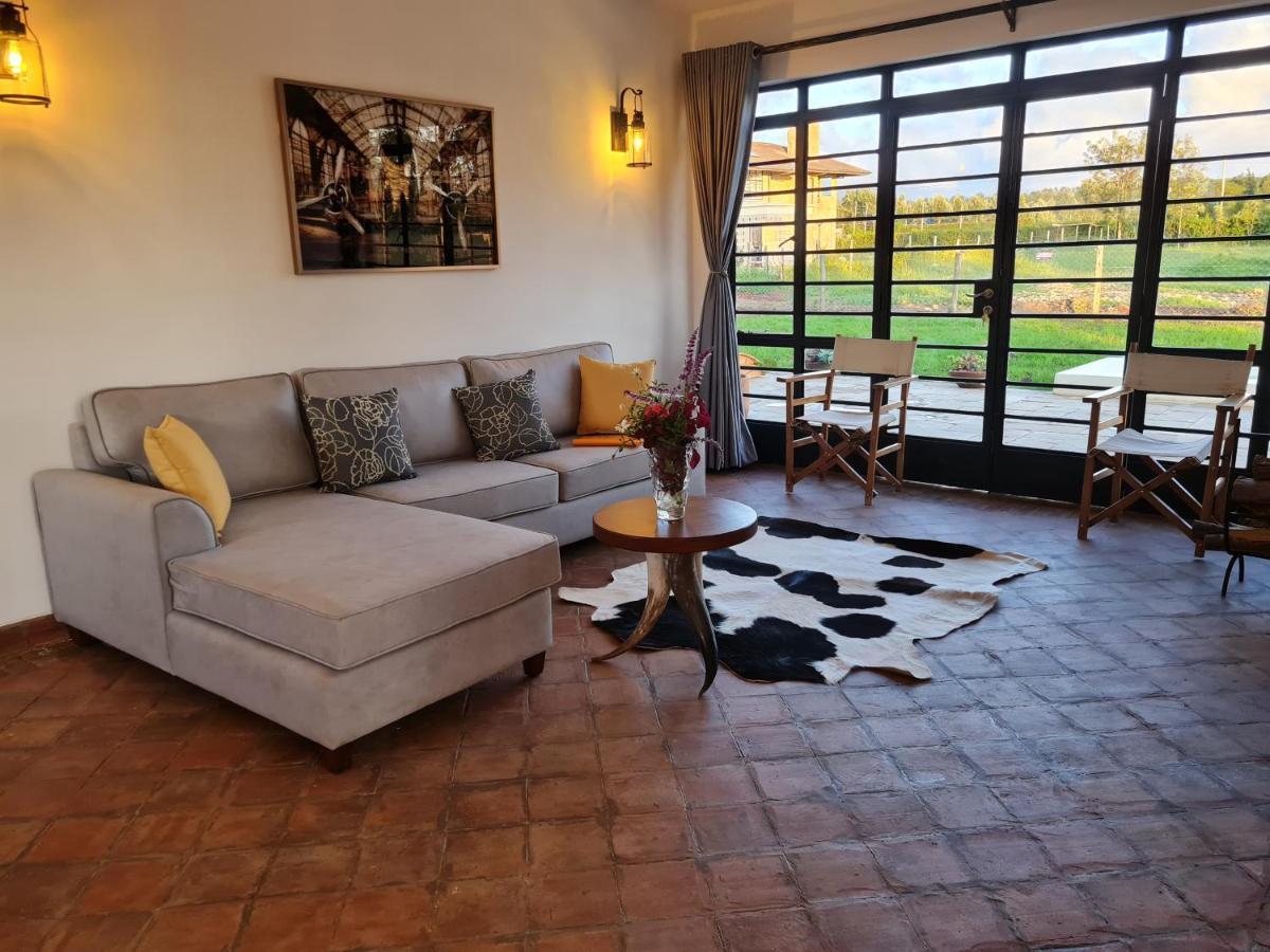 The Landing Nanyuki Cottages ภายนอก รูปภาพ