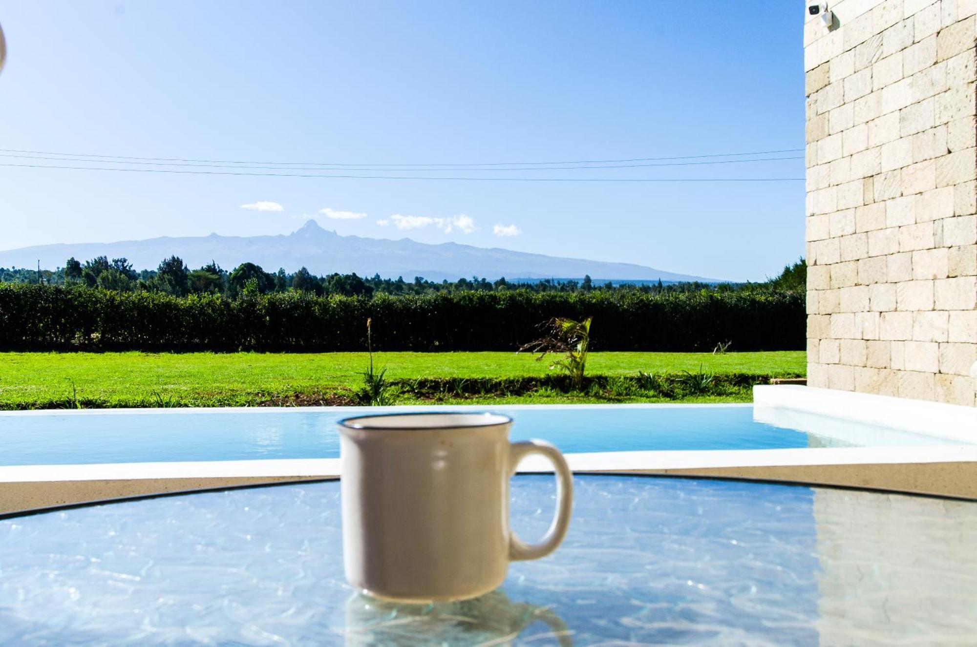 The Landing Nanyuki Cottages ภายนอก รูปภาพ